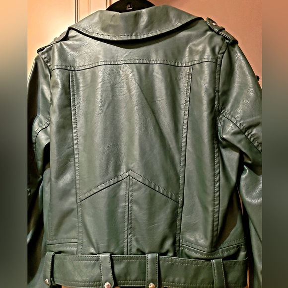 Jacket - Picture 2 of 5